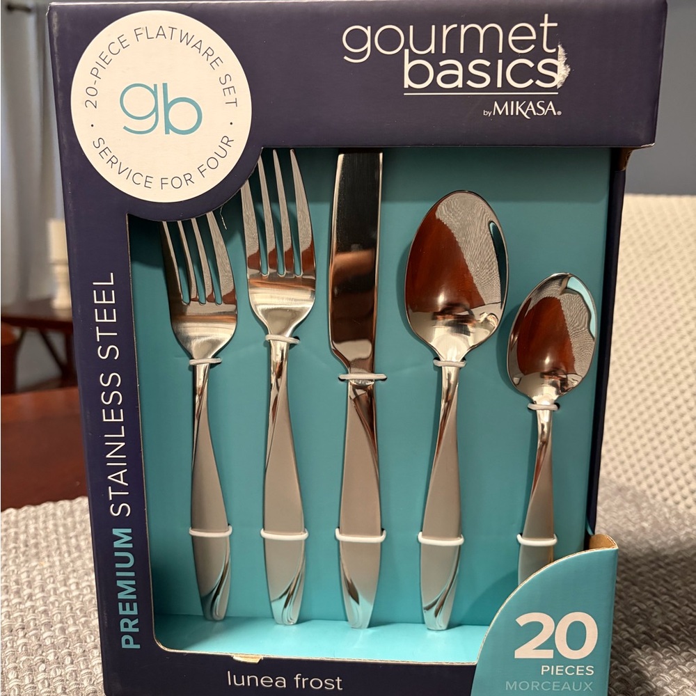 Mikasa Lunea Frost 20-Piece Stainless Steel Flatware Set - Silver